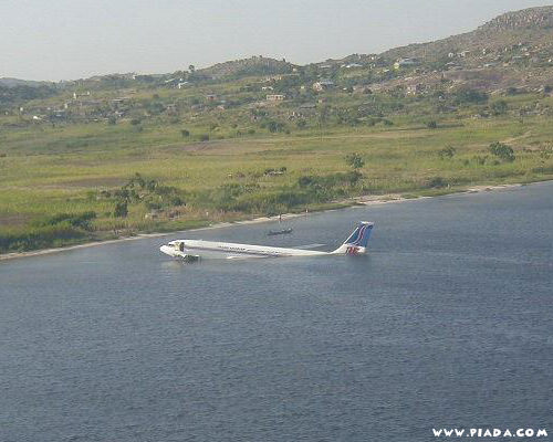 AviÃ£o submarino
